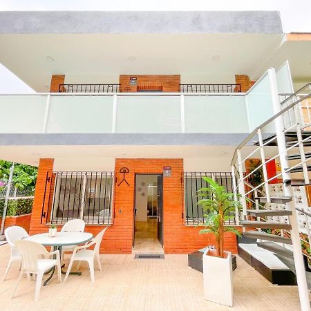 Apartamentos Calamari 1 & 2 Salou Kültér fotó